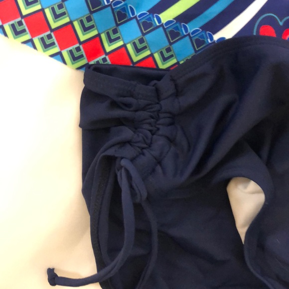 Cute colorful 2 piece swimsuit size Large - Picture 4 of 8